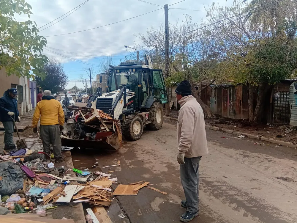 trabajo inundacion salto