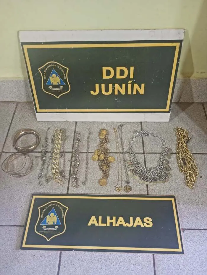 robo-los-toldos-scaled