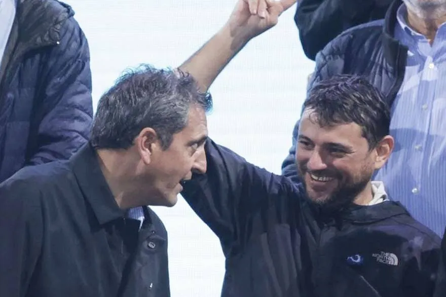 sergio-massa-y-juan-grabois-en-un-acto-X3ZC7FTD5NCGZK6D2CLMGMGZYY